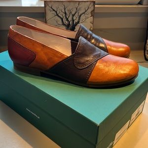 Sundance mentha tri-color knova shoes